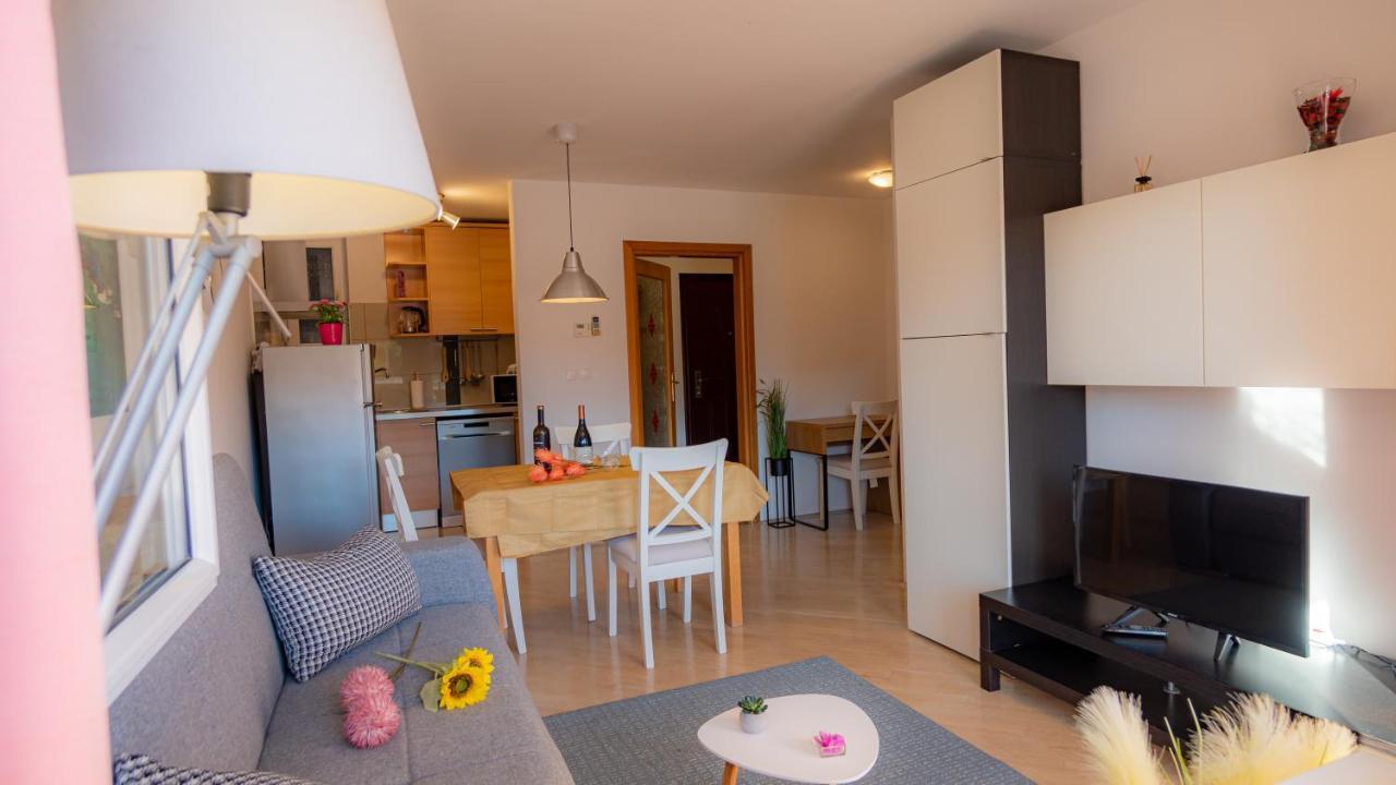 1St Floorc Daire Pula Dış mekan fotoğraf